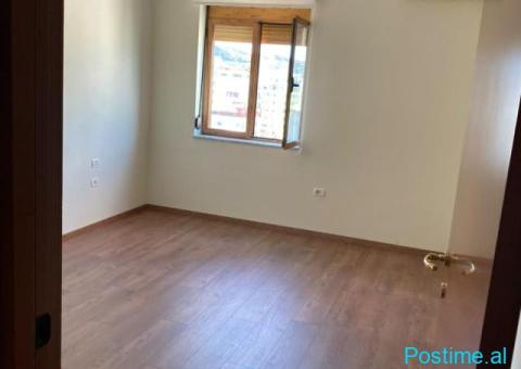 Ambient zyre me qira ne Bllok - 2/6