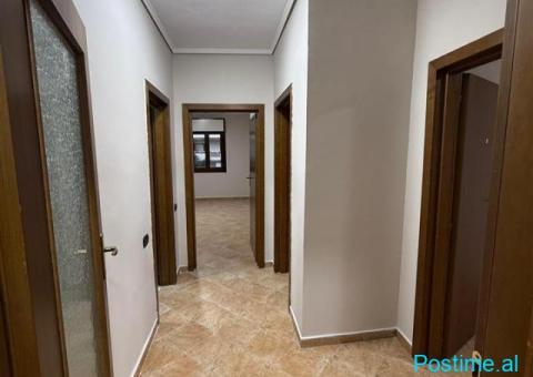 ZYRE ME QERA 165 M2 KOMUNA E PARISIT 1.200 EURO - 4/5