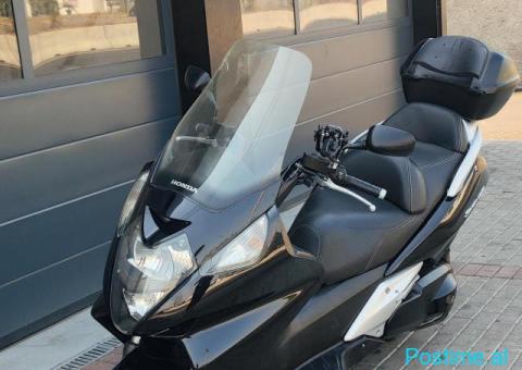 Honda 400 cc - 1/4
