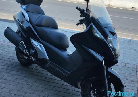 Honda 400 cc - 3/4