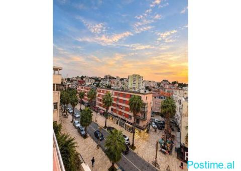 0682429333SHITET APARTAMENT 1+1 ME VERANDË – BULEVARDI KRYES - 1/9
