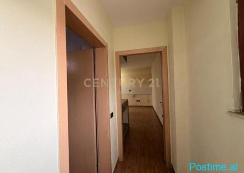 0682429333SHITET APARTAMENT 1+1 ME VERANDË – BULEVARDI KRYES - 3/9