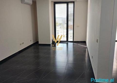 JEPET ZYRE 70 M2 ME QERA TE GOLDEN TOWER, MINE PEZA 600 EURO - 3/4