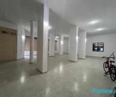 🏙️Jepet me qira Ambient biznesi 160 m² në Xhamllik