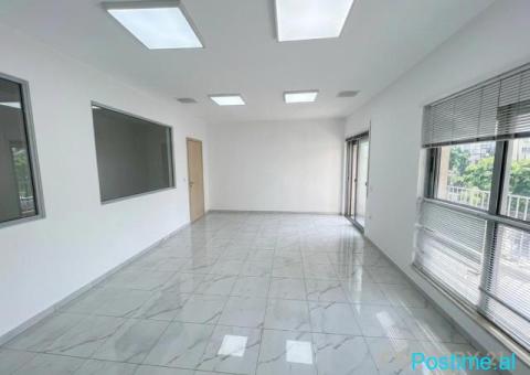 Jepet me qira ambient për zyra 135 m² – Rruga e Kavajës - 5/7