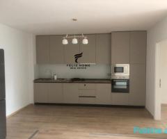 ZYRE ME QERA 138 M2 FUSHA E AVIACIONIT 1000 EURO