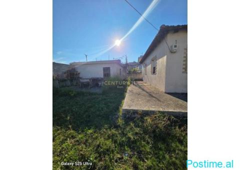 +355693150128. Shtëpi Private 1-Katëshe në Shitje – Porto R - 6/9