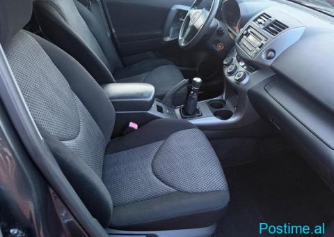 Toyta Rav-4 - 3/9