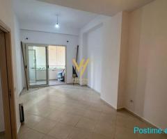 JEPET ZYRE 70 M2 ME QERA TEK UNAZA E RE 40.000 LEKE