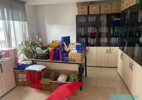 JEPET ZYRE 105 M2 ME QIRA TE TREGU CAM 1.400 EURO