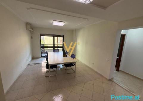 JEPET ZYRE 125 M2 ME QERA NE ISH-BLLOK 1.500 EURO - 1/5