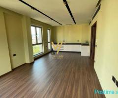 JEPET AMBIENT BIZNESI 110 ME QIRA TE RR.KAVAJES 180.000 LEKE