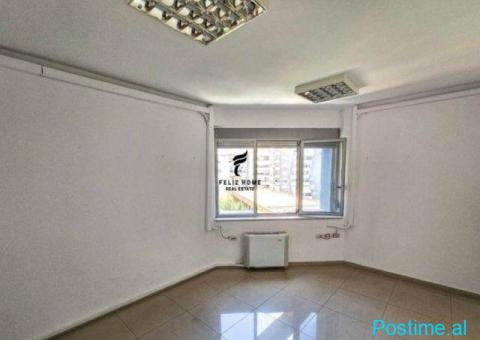 ZYRE ME QERA 300 M2 RRUGA E DIBRES 260.000 LEKE FH-69505 - 3/5