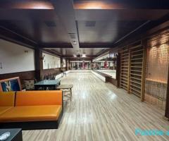 Jepet me qira ambient komercial 110 m² në Allias