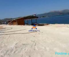 JEPET LOKAL ME QERA 120 M2 'KSAMIL' 8000000 LEKE