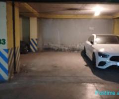Shitet Garazhd te Galeria ish Kinema 17 Nentori Tirane