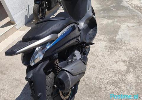 Shitet piagio Beverly 350cc - 3/3
