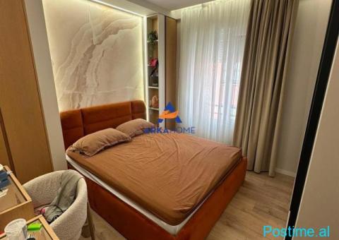JEPET APARTMENT ME QERA 2+1+BALLKON 'SELITE' 60.000 LEKE - 4/5
