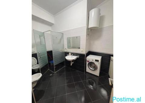 ZYRË ME QIRA – PRANË SHESHIT SKËNDERBEJ - 10/10
