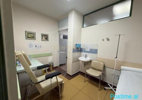 Jepet me qira klinikë mjekësore e kompletuar, Pazari i Ri - 9/10