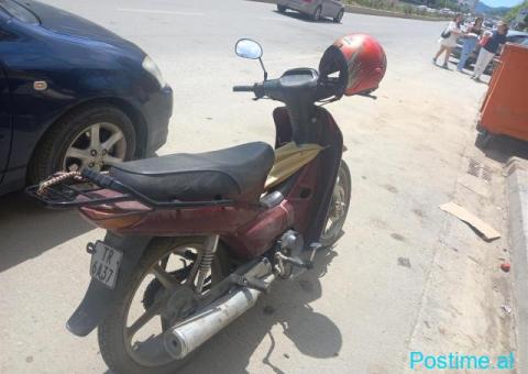Shitet motori Dayang ne gjendje shume te mire !