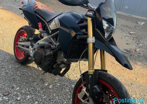 Aprilia dorsoduro 750 supermoto - 4/5