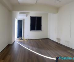 RRUGA E KAVAJES AMBIENT ZYRE PER QERA