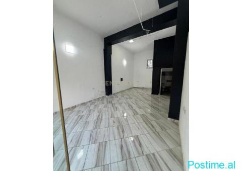 0683969767Jepet me qira dyqan buzë rrugës kryesore në Durrës - 4/4