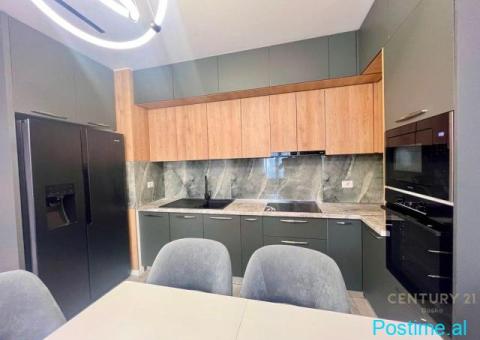 Apartament 2+1 me post parkimi me qira, Ish-Parku, Rruga Ndr - 4/6