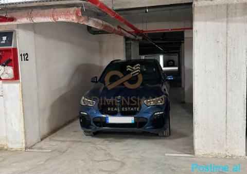 Shitet Post Parkimi,ne Laprake