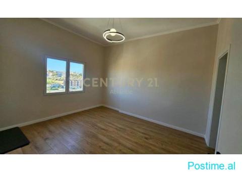 +355698329326 Apartament 3+1 me Pamje Deti në Shitje – Iliri - 1/10