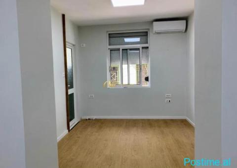 BLLOK AMBIENT ZYRE 40M2 PER QERA