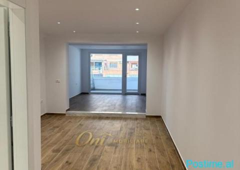 BULEVARDI I RI AMBIENT ZYRE 60M2 PER SHITJE - 1/6