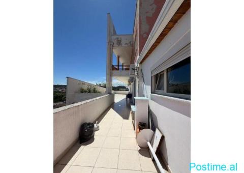 +355684394200 Shitet Apartament 3+1 me Verandë në Plazh!!! - 1/10