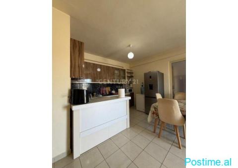 +355684394200 Shitet Apartament 3+1 me Verandë në Plazh!!! - 10/10