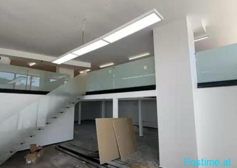 DYQAN ME QERA 220 M2 FUSHA E AVIACIONIT 2.000 EURO - 2/4