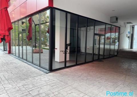 DYQAN ME QERA 85 M2 FARMACIA 10 RRUGA E DIBRES 1.700 EURO - 1/6