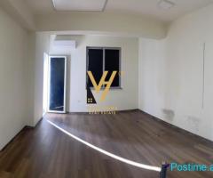 JEPET ZYRE 96 M2 ME QIRA TE RRUGA E KAVAJES 65.000 LEKE