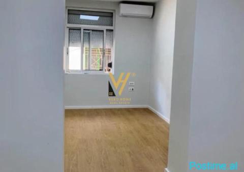 JEPET ZYRE 36 M2 ME QERA TE BLLOKU 450 EURO - 4/4