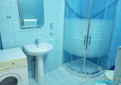 Shitet apartament 1+1 në Lungomare, Vlorë ! - 2/8