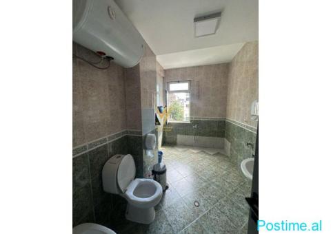 JEPET ZYRE 120 M2 ME QERA NE ISH BLLOK 1.000 EURO - 5/7