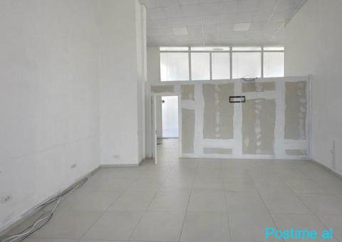 Ambient Komercial me Qira në Rrugën Barrikadave/TERRA130759 - 1/3
