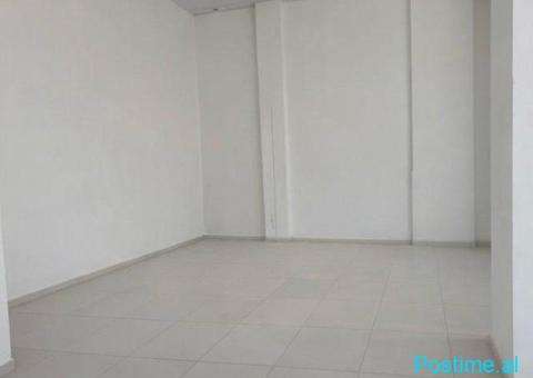 Ambient Komercial për shitje në Rrugën Barrikadave/TERRA1307 - 2/4
