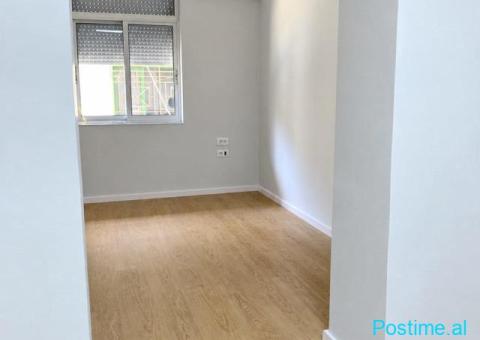 ZYRE ME QERA: 1 Amb. Pune 📍Bllok | 450€/Muaj - 1/4