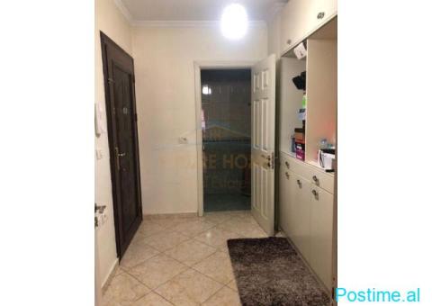 Qera Apartamenti 3+1+2 Laprakë,Tiranë 600 € - 6/8