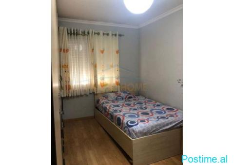 Qera Apartamenti 3+1+2 Laprakë,Tiranë 600 € - 8/8