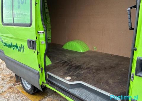 Furgon Iveco - 8/9