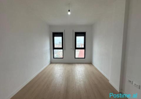 🏡 Shitet Apartament 3+1 te Komuna e Parisit - 1/8