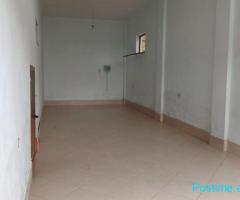 Jepet me Qira Ambient Biznesi | Zona e Spitalit, Durrës