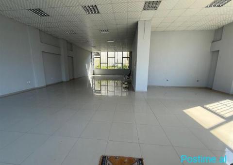 DYQAN DHE MAGAZINE ME QERA 400 M2 CASA ITALIA 1.400 EURO - 1/3